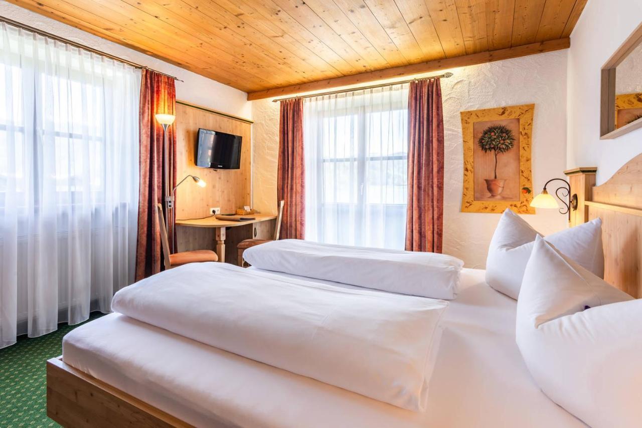 Das Maximilian - Feines Landhotel Am Шлірзе Екстер'єр фото